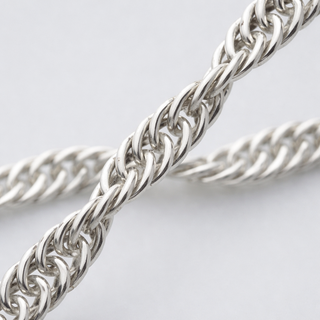 Minimalist Silver Twisted Chain Necklace