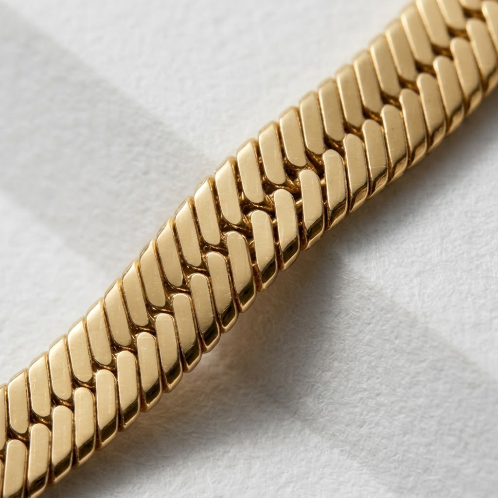 Minimalist Gold Herringbone Necklace